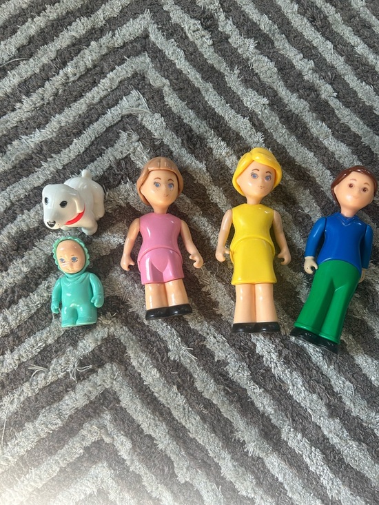 Fisher-Price Other - Little Tikes vintage Dollhouse Family Figures Lot  Mom Dad Girl Baby Dog 90s
